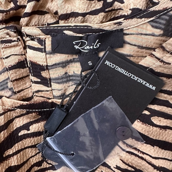 NWT RAILS Ora Ruffle Long Sleeve Minidress In Canyon - Picture 10 of 11